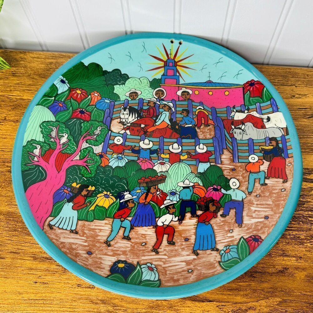 VINTAGE MEXICAN FOLK ART  Vibrant Hand Painted Isidoro Decorative Wall Plate 10”